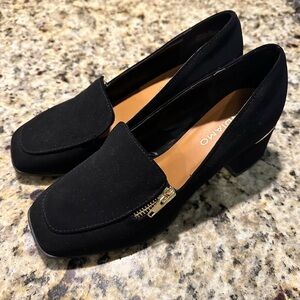 Damo Women's Black Loafers with Gold Accent